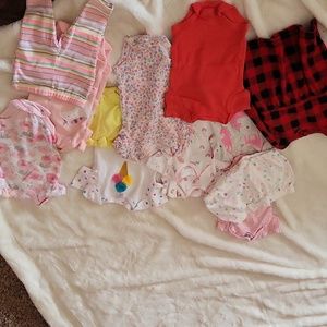Mixed lot of 14 items